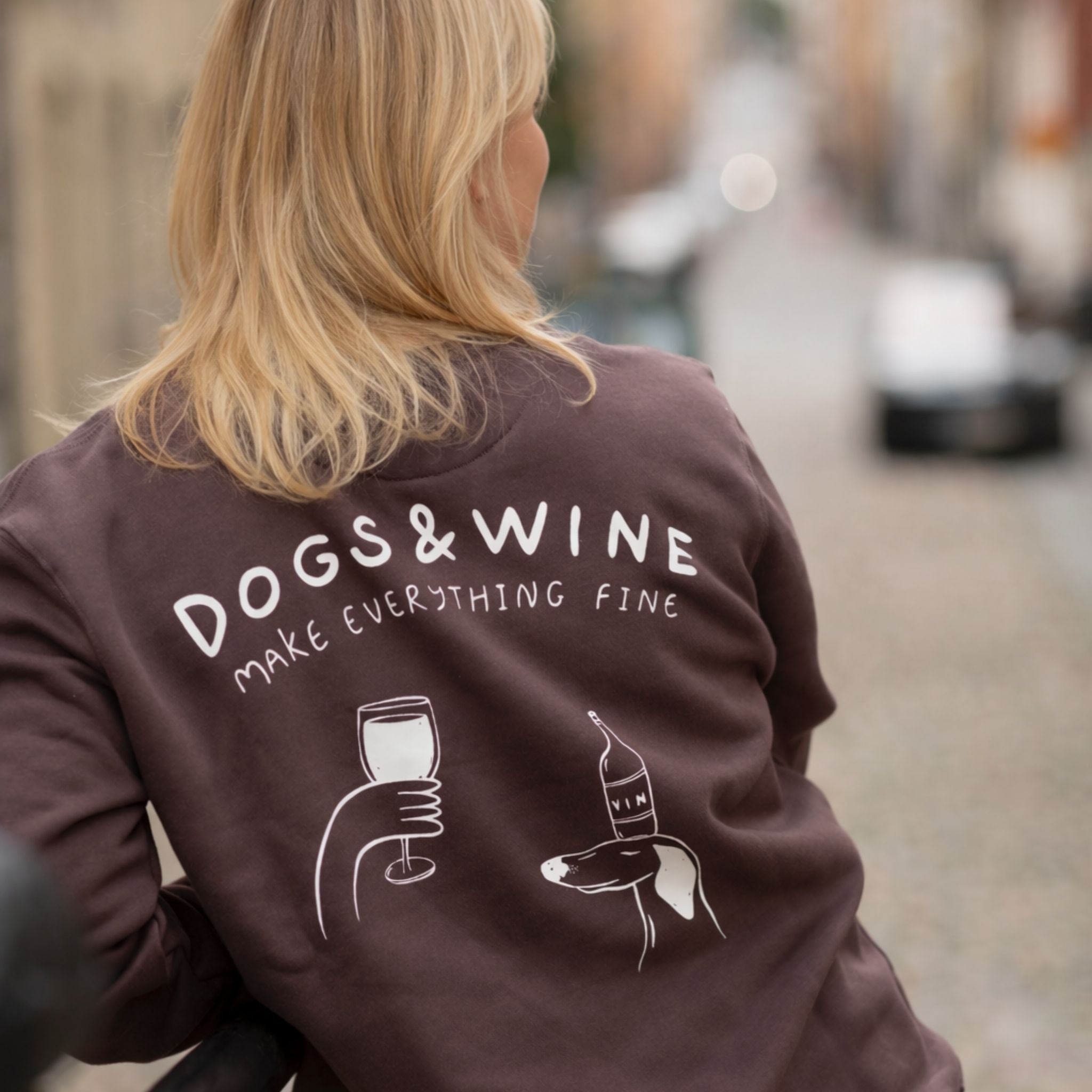 brown-sweatshirt-dogs-wine-size-s-back-print-spring.jpg