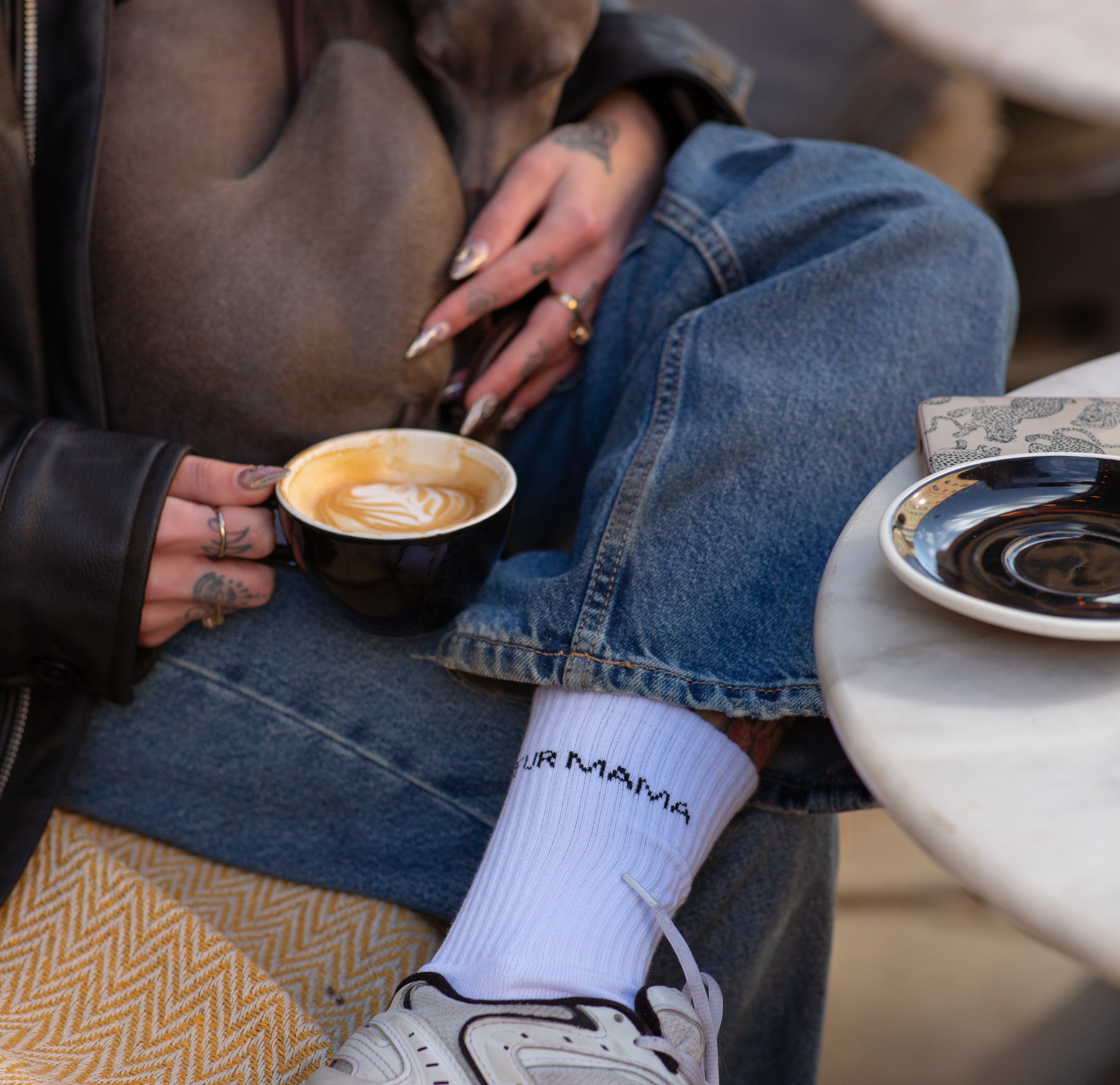 tube-socks-fur-mama-wearing-size-m.jpg
